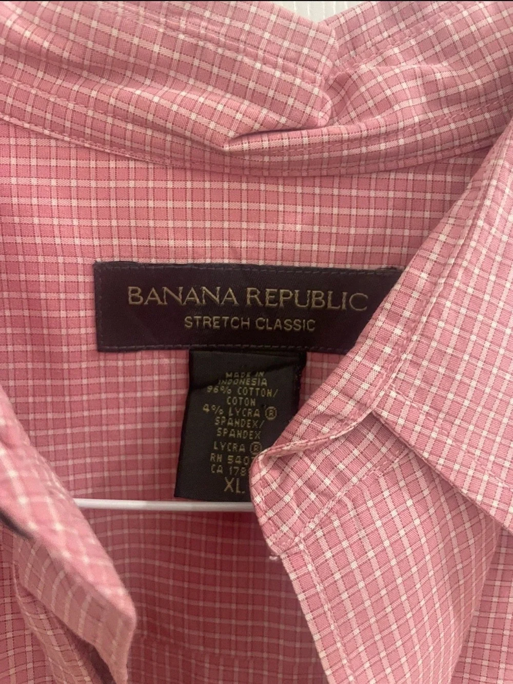 Banana Republic Men's Pink Micro-Stripe Short-Sleeve Button-Down Shirt